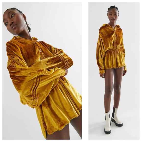 Urban Outfitters New Moon Velvet Romper Cinched Waist Tie Slouchy Gold Medium - Picture 1 of 14